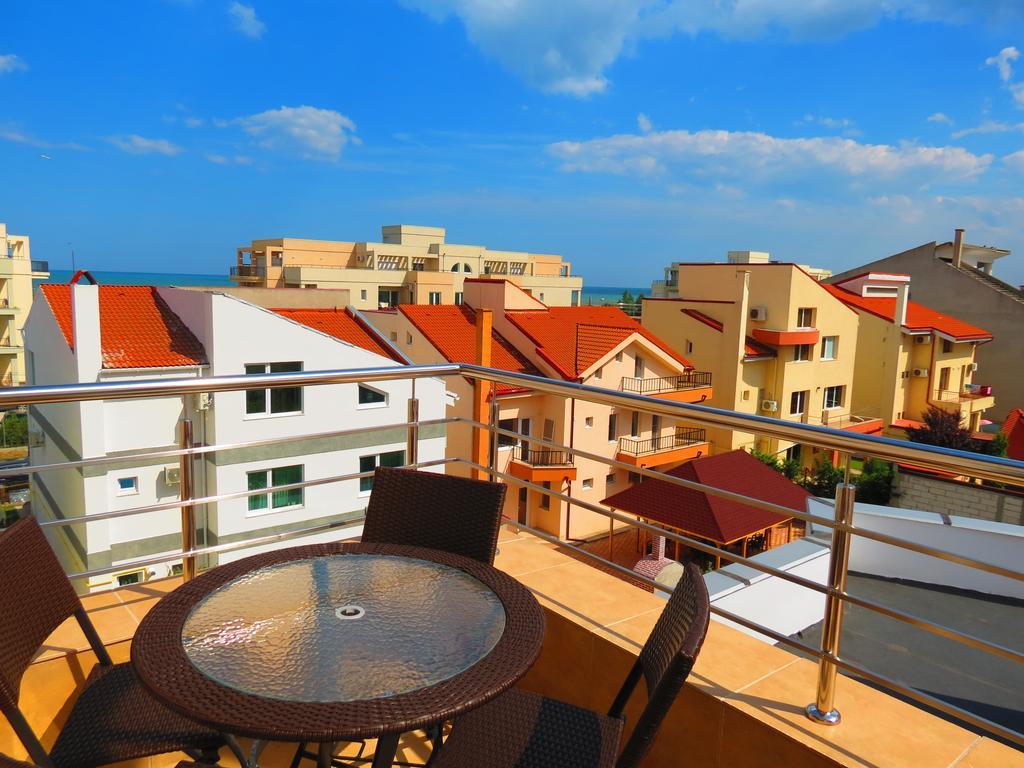 Marynero Hotel Navodari Bagian luar foto