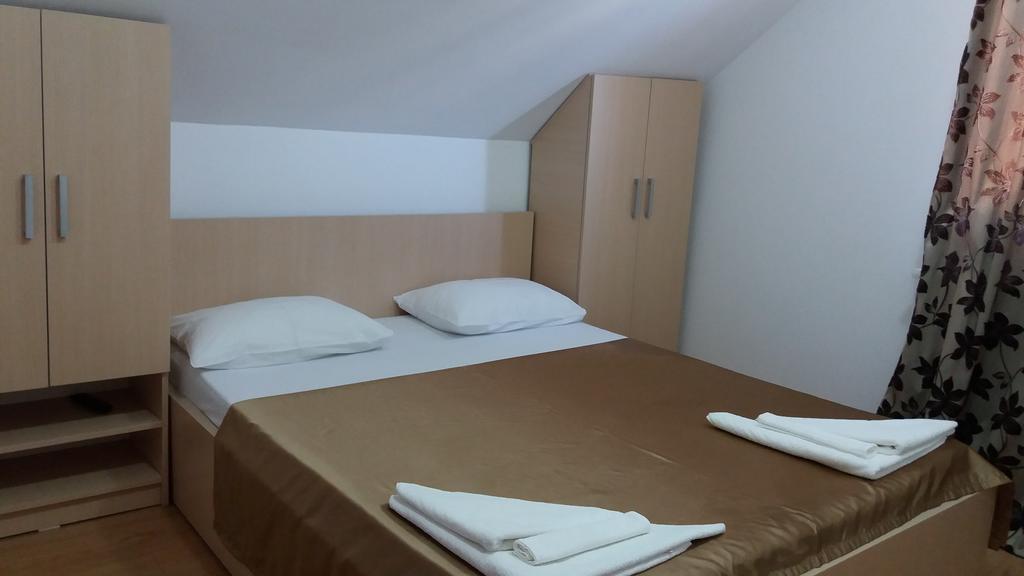 Marynero Hotel Navodari Bagian luar foto