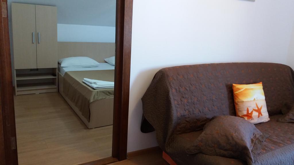 Marynero Hotel Navodari Bagian luar foto