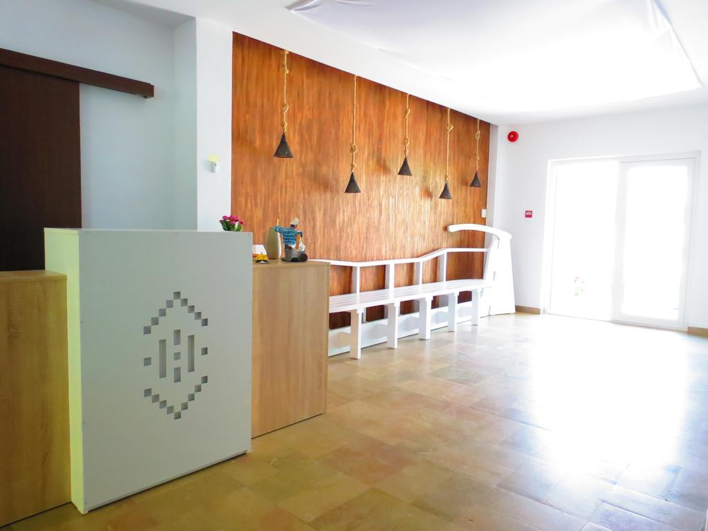Marynero Hotel Navodari Bagian luar foto