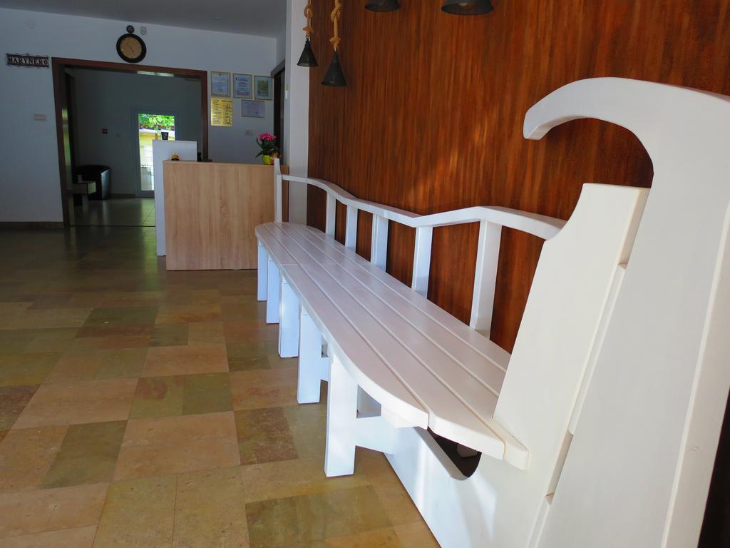 Marynero Hotel Navodari Bagian luar foto