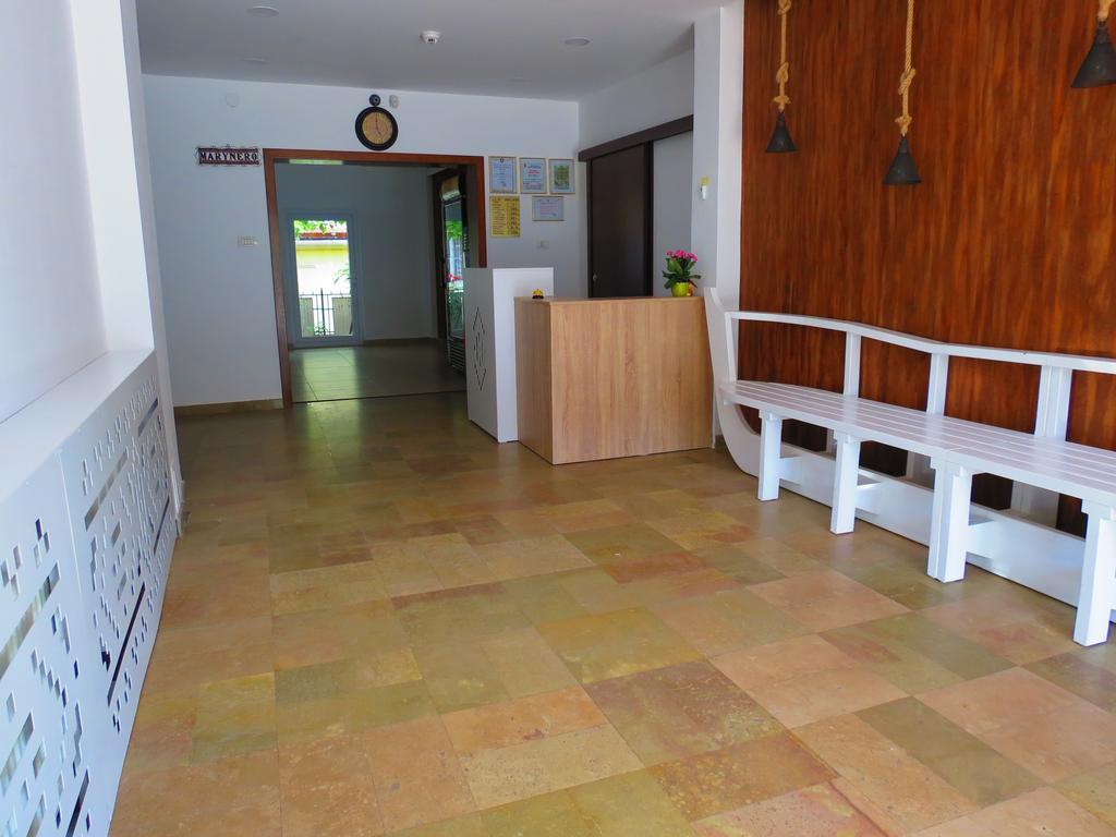 Marynero Hotel Navodari Bagian luar foto