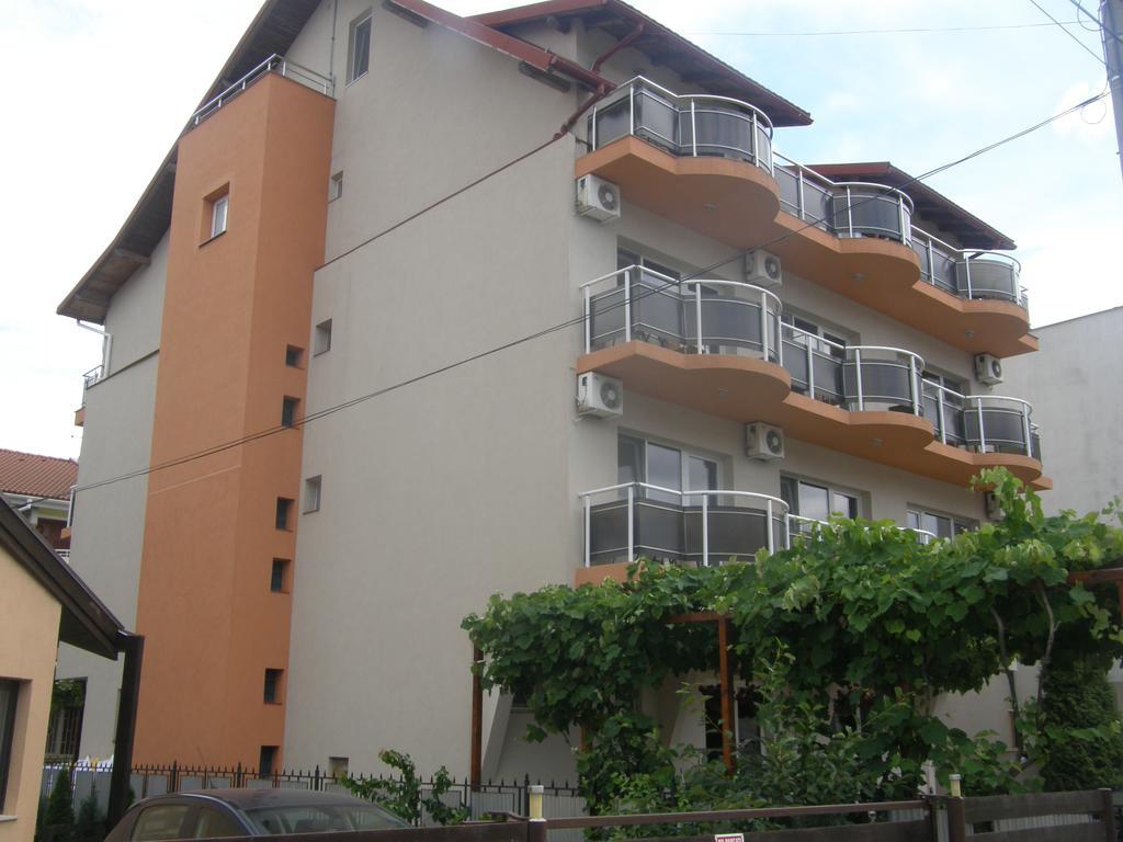 Marynero Hotel Navodari Bagian luar foto