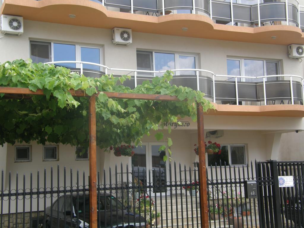 Marynero Hotel Navodari Bagian luar foto